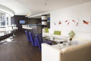 Slideshow_Watermark Lounge2